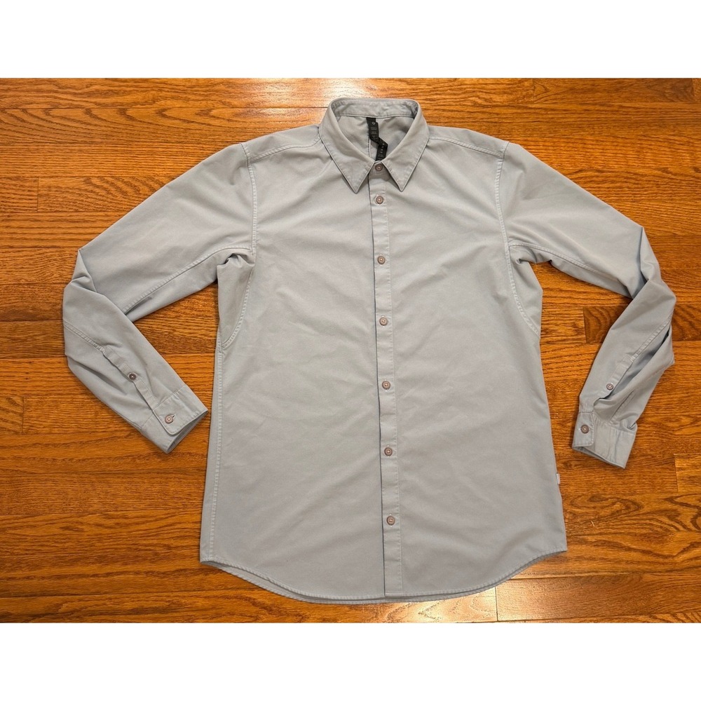 Lululemon New Venture Button-Down Shirt Mens Large Light Blue Gray Stretch Tech